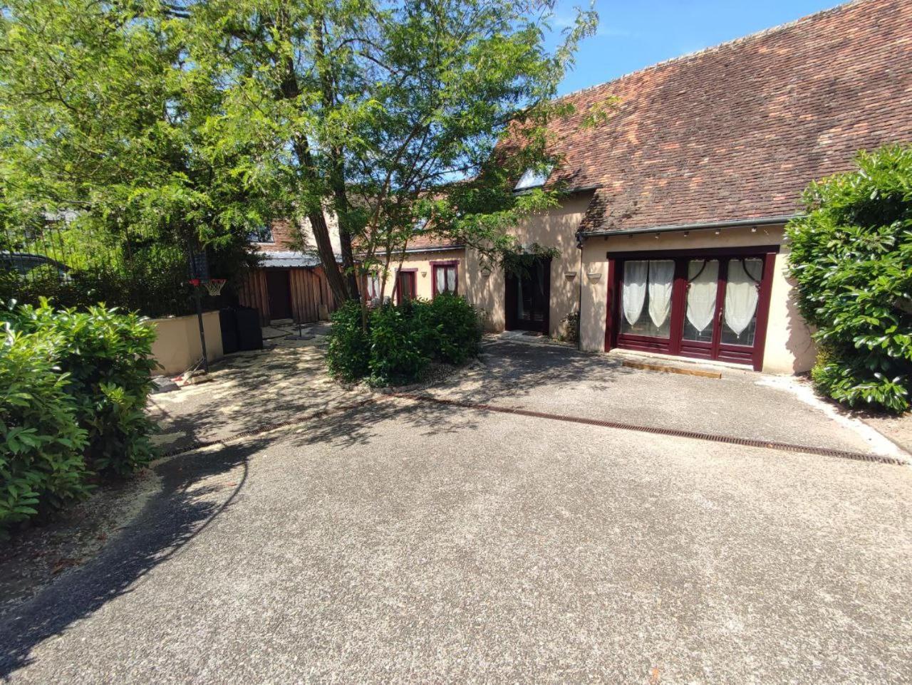 Grand Gite - Le Saint-Chrirtophe Châteauroux Zewnętrze zdjęcie